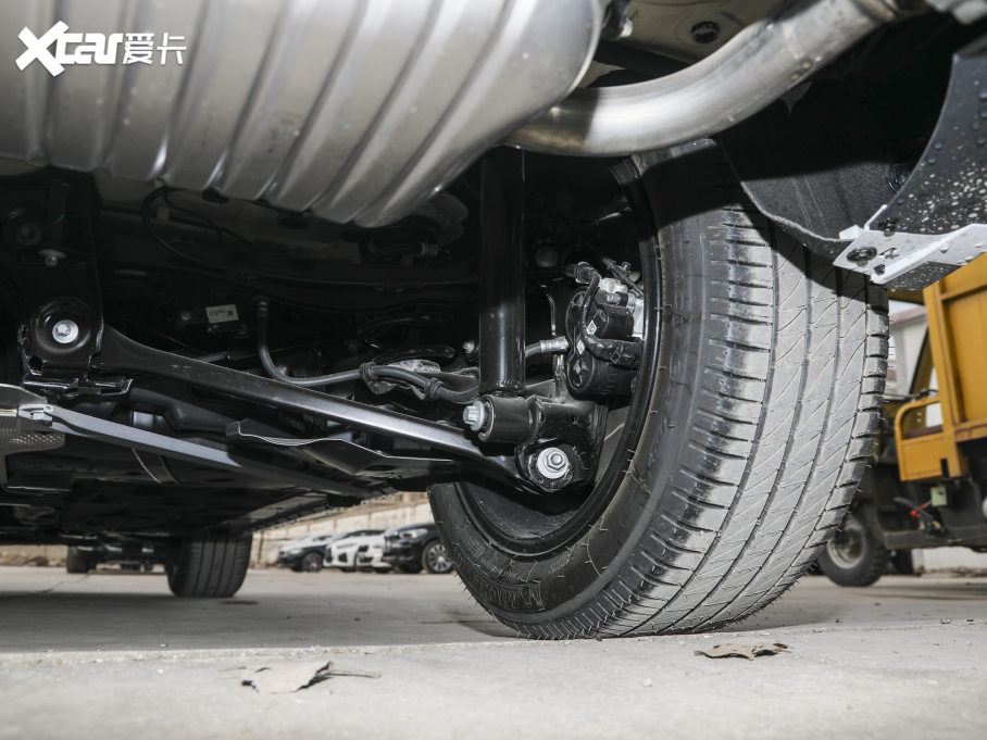 2021RX2 Ŀ sDrive25i MԽҰb