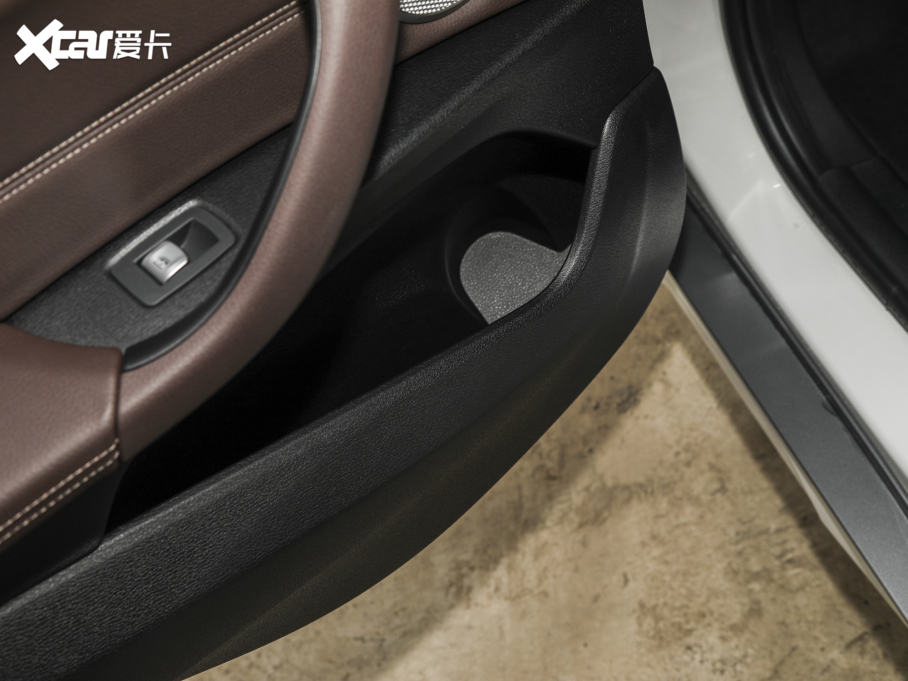 2021RX2 Ŀ sDrive25i MԽҰb