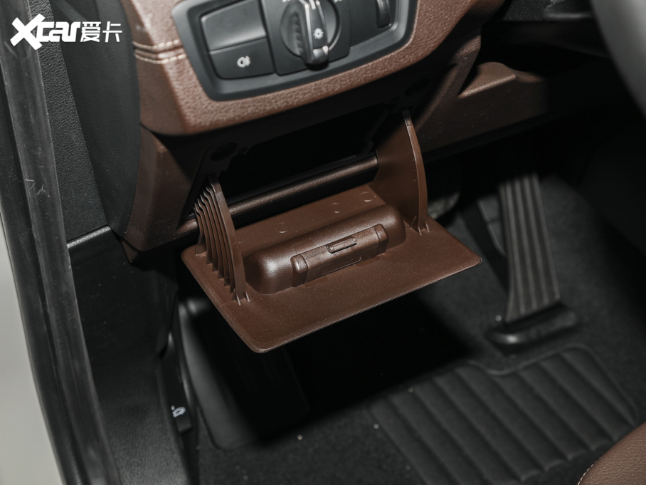 2021RX2 Ŀ sDrive25i MԽҰb