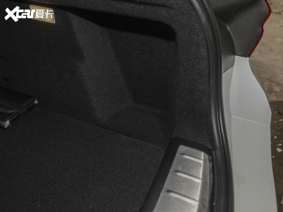 2021RX2 Ŀ sDrive25i MԽҰb