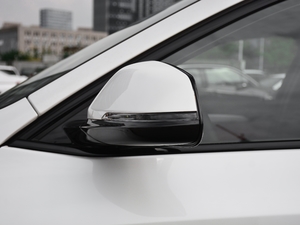 2021sDrive25i M\(yn)(dng)b (x)(ji)^