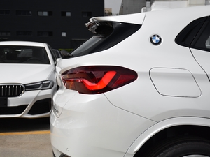 2021sDrive25i M\(yn)(dng)b (x)(ji)^