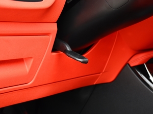 2021sDrive25i M\b п؅^