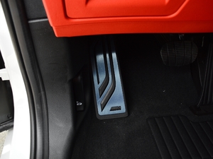 2021sDrive25i M\b п؅^