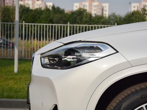 2021sDrive25i IM\b ^