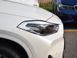 2021sDrive25i I(lng)M\b (x)(ji)^