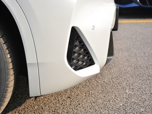 2021sDrive25i I(lng)M\b (x)(ji)^