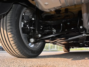 2021sDrive25i IM\b ^