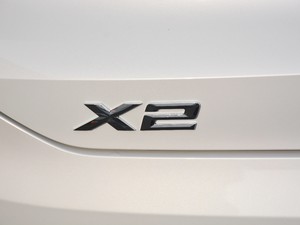 2021sDrive25i IM\b ^