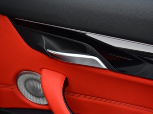 2021sDrive25i IM\b g