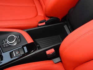 2021sDrive25i IM\b g