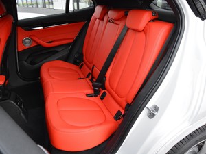 2021sDrive25i IM\b g