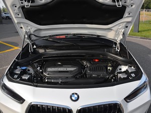 2021款sDrive25i 领先型M运动套装 发动机