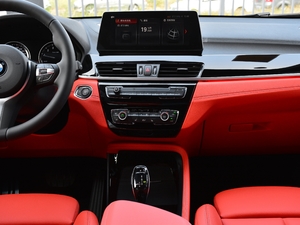 2021款sDrive25i 领先型M运动套装 中控台