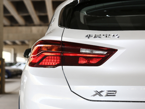 2021sDrive20i MԽҰb ^