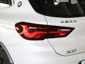 2021sDrive20i MԽҰb ^