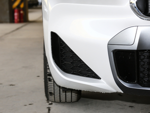 2021sDrive20i MԽҰb ^