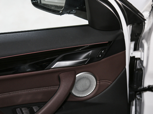 2021sDrive20i MԽҰb g