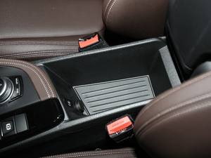 2021sDrive20i MԽҰb g