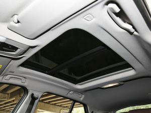 2021sDrive20i MԽҰb g