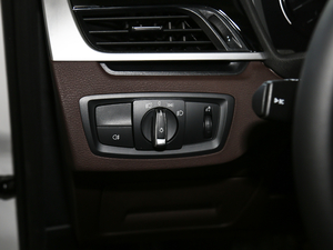 2021sDrive20i MԽҰb п؅^(q)