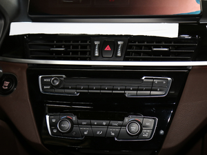 2021sDrive20i MԽҰb {