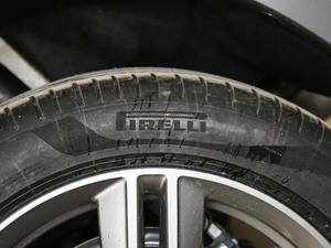 2021sDrive25i I(lng)MԽҰb ݆̥Ʒ