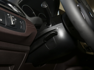 2021sDrive25i IMԽҰb g