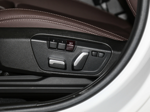 2021sDrive25i IMԽҰb {{