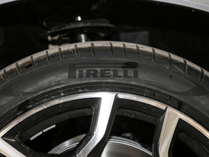 2021sDrive25i MԽҰb ݆̥Ʒ