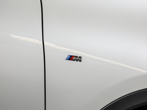 2021sDrive25i MԽҰb ^