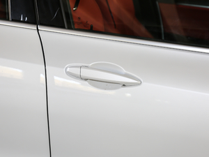 2021sDrive25i MԽҰb ^