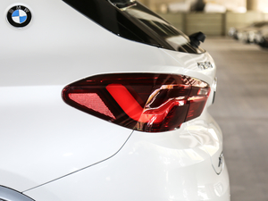 2021sDrive25i MԽҰb ^