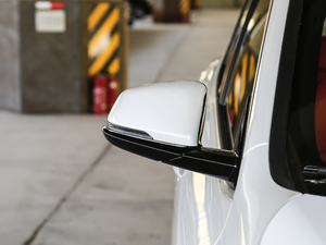 2021sDrive25i MԽҰb ^