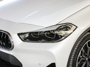 2021sDrive25i MԽҰb ^