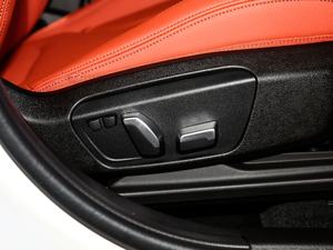 2021sDrive25i MԽҰb g