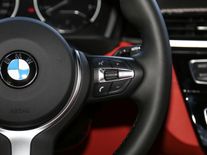 2021sDrive25i MԽҰb п؅^(q)