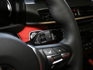 2021sDrive25i MԽҰb п؅^(q)