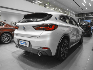 2021款xDrive25i M越野套装 整体外观