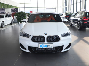 2021款xDrive25i M运动套装 正前