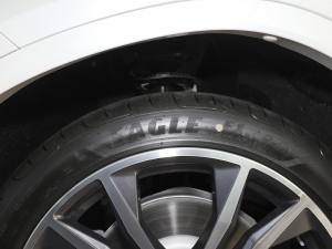 2021xDrive25i M\(yn)b (x)(ji)^