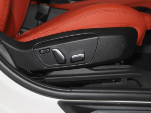 2021xDrive25i M\(yn)b g