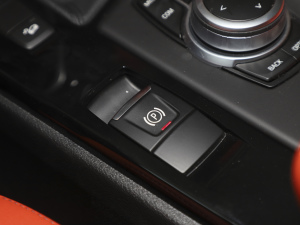 2021xDrive25i M\(yn)(dng)b v܇(ch)Ƅ(dng)