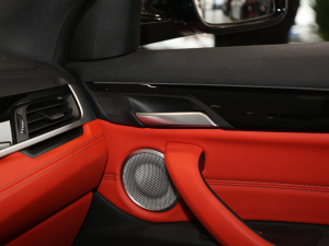 2021sDrive25i I(lng)M\(yn)(dng)b g