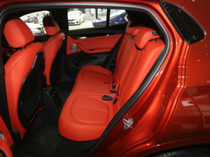 2021sDrive25i I(lng)M\(yn)(dng)b ſg