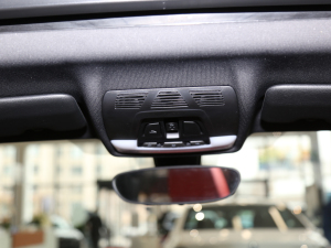 2021sDrive25i I(lng)M\(yn)(dng)b g