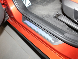 2021sDrive25i I(lng)M\(yn)(dng)b g