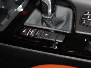 2021sDrive25i IM\b п؅^