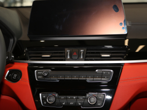 2021sDrive25i IM\b {L