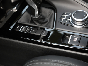 2021xDrive25i M\(yn)b п؅^(q)